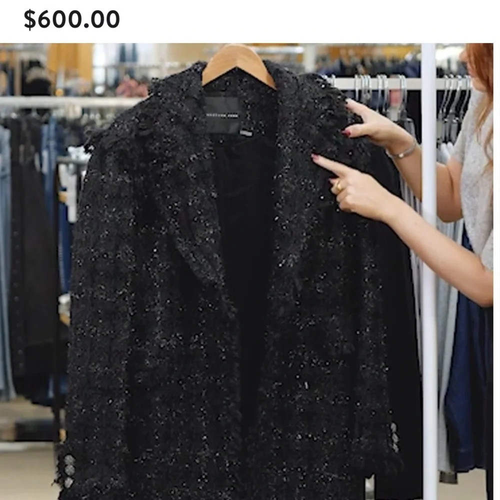 Elegant Black Women's Coat - Picture 3 of 9